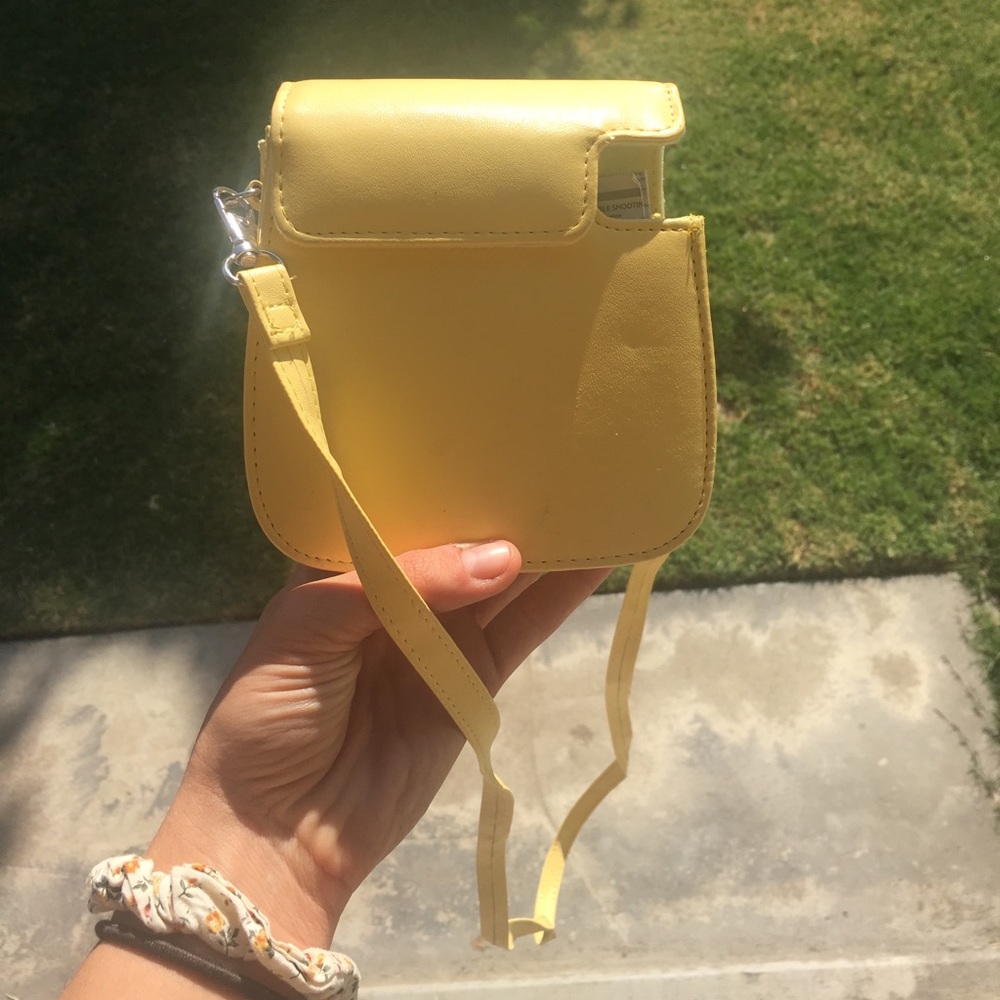 Instax Fugifilm Groovy Camera Case Mini 8 (Yellow) - Picture 3 of 5